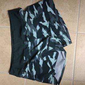 NWOT Marika short size Large